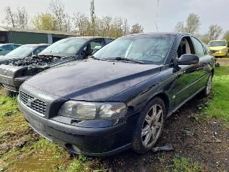 demontáž osobní automobily Volvo S-60 2.4 Edition 2003/2