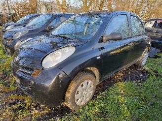Damaged car Nissan Micra 1.2 Tekna 2003/9