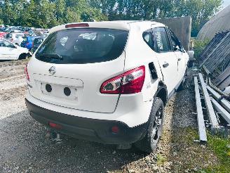 Schadeauto Nissan Qashqai Nissan Qashqai 1.6 Visia 2013/1