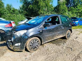 krockskadad bil auto Renault Twingo Renault Twingo 1.2 16V Dynamique 2013/1