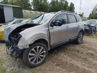 Autoverwertung Nissan Qashqai+2 2.0 Optima 2010/3