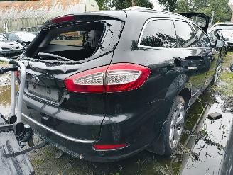 Salvage car Ford Mondeo Wagon 2.0 TDCi 140pk Titanium 2013/4