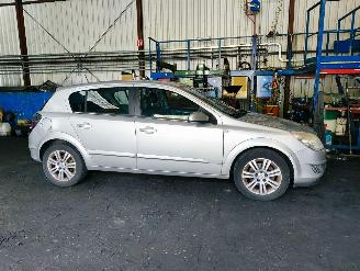 Dezmembrări autoturisme Opel Astra 1.6 Cosmo 2008/6