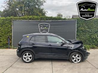 Coche siniestrado Volkswagen T-Cross T-Cross, SUV, 2018 1.0 TSI 110 12V 2023