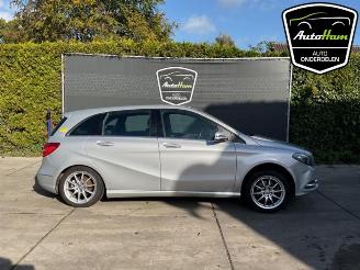 Damaged car Mercedes B-klasse B (W246), Hatchback, 2011 / 2018 1.6 B-200 BlueEFFICIENCY Turbo 16V 2014/6