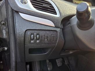 Renault Grand-scenic 1.4 16V TCe 130 MPV  Benzine 1.397cc 96kW (131pk) FWD 2009-02/2016-09 (JZ0FA; JZ0FB; JZ1VA; JZ1VB; JZDVA) H4J700; H4JA7 picture 17
