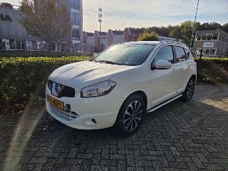 Schadeauto Nissan Qashqai 1.6 16V SUV  Benzine 1.598cc 86kW (117pk) FWD 2010-11/2014-01 (J10A; J10B) HR16DE 2012/1