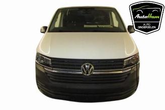 Salvage car Volkswagen Transporter Transporter T6, Van, 2015 / 2024 2.0 TDI 150 2024/5