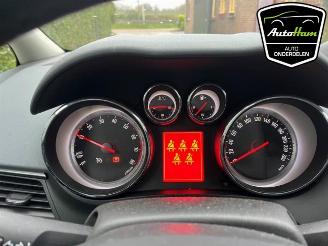 Opel Zafira Zafira Tourer (P12), MPV, 2011 / 2019 1.4 Turbo 16V Ecotec picture 15