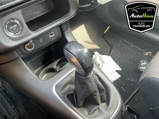 Citroën C3 C3 (SX/SW), Hatchback, 2016 1.2 12V e-THP PureTech 110 picture 21