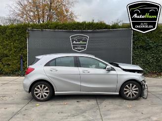Salvage car Mercedes A-klasse A (W176), Hatchback, 2012 / 2018 1.6 A-180 16V 2013/11