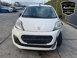 Peugeot 107 107, Hatchback, 2005 / 2014 1.0 12V picture 3