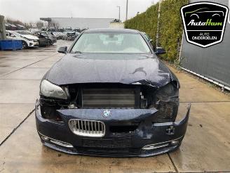 BMW 5-serie 5 serie (F10), Sedan, 2009 / 2016 530i 24V TwinPower Turbo picture 3