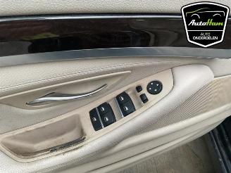 BMW 5-serie 5 serie (F10), Sedan, 2009 / 2016 530i 24V TwinPower Turbo picture 17