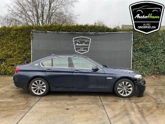 damaged passenger cars BMW 5-serie 5 serie (F10), Sedan, 2009 / 2016 530i 24V TwinPower Turbo 2013/9
