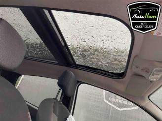 Renault Twingo Twingo II (CN), Hatchback 3-drs, 2007 / 2014 1.2 16V picture 17