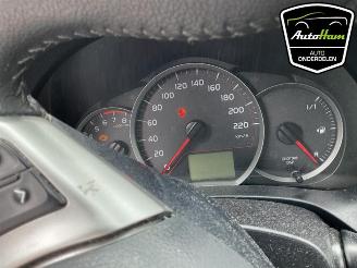 Toyota Yaris Yaris III (P13), Hatchback, 2010 / 2020 1.0 12V VVT-i picture 15