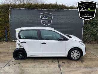 Salvage car Volkswagen Up! Up! (121), Hatchback, 2011 1.0 12V 60 2020/2