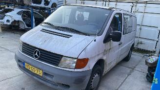 Mercedes Vito 2.3 108D Bus  Diesel 2.299cc 58kW (79pk) FWD 1996-02/1999-01 (638.164) OM601942 picture 2