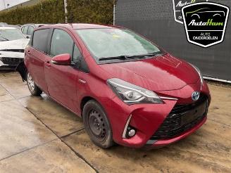 Toyota Yaris Yaris III (P13), Hatchback, 2010 / 2020 1.5 16V Hybrid picture 2