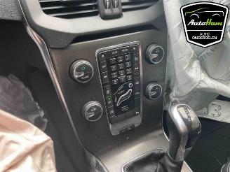 Volvo V-40 V40 (MV), Hatchback 5-drs, 2012 / 2019 1.6 T2 GTDi 16V picture 18