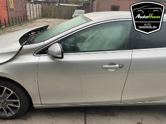 Volvo V-40 V40 (MV), Hatchback 5-drs, 2012 / 2019 1.6 T2 GTDi 16V picture 6