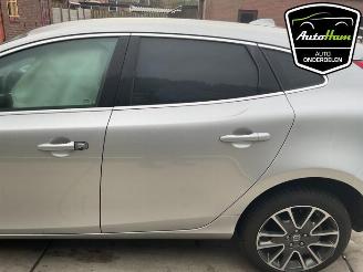 Volvo V-40 V40 (MV), Hatchback 5-drs, 2012 / 2019 1.6 T2 GTDi 16V picture 7