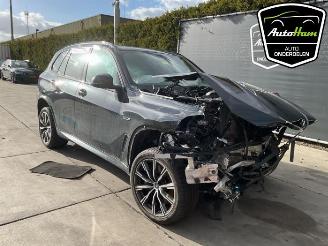 Coche siniestrado BMW X5 X5 (G05), SUV, 2018 xDrive 45 e iPerformance 3.0 24V 2022/5