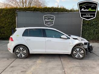 Coche siniestrado Volkswagen Golf Golf VII (AUA), Hatchback, 2012 / 2021 e-Golf 2018/2
