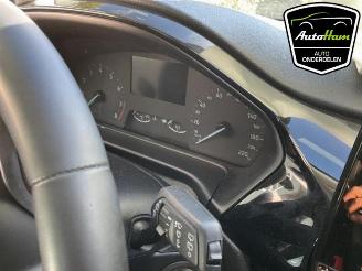 Ford Fiesta Fiesta 7, Hatchback, 2017 1.0 EcoBoost 12V Hybrid 125 picture 16