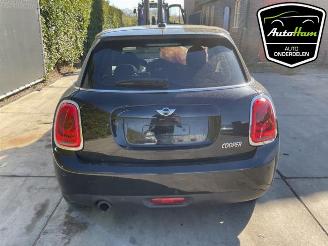 Mini Cooper Mini (F55), Hatchback 5-drs, 2013 1.5 12V Cooper picture 9