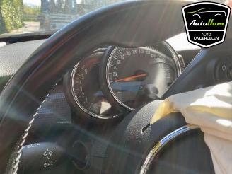 Mini Cooper Mini (F55), Hatchback 5-drs, 2013 1.5 12V Cooper picture 18