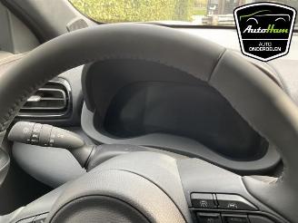Toyota Yaris Cross Yaris Cross (PB1/PJ1), SUV, 2020 1.5 12V Hybrid 115 picture 14