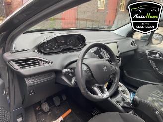 Peugeot 208 208 I (CA/CC/CK/CL), Hatchback, 2012 / 2019 1.2 Vti 12V PureTech 82 picture 17
