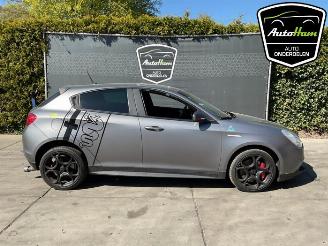 Démontage voiture Alfa Romeo Giulietta Giulietta (940), Hatchback, 2010 / 2020 1.75 TBI 16V QV 2015/5
