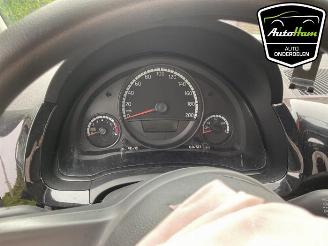 Volkswagen Up! Up! (121), Hatchback, 2011 1.0 12V 60 picture 18