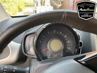Toyota Aygo Aygo (B40), Hatchback, 2014 1.0 12V VVT-i picture 15