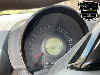 Peugeot 108 108, Hatchback, 2014 1.0 12V picture 14