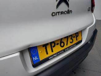 Citroën C3 1.2 Vti 12V PureTech Hatchback  Benzine 1.199cc 61kW (83pk) picture 5