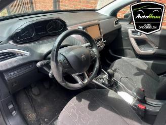 Purkuautot passenger cars Peugeot 2008 2008 (CU), MPV, 2013 / 2019 1.2 Vti 12V PureTech 82 2014/4