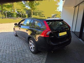 Volvo V-60 1.6 T4 16V Combi/o  Benzine 1.596cc 132kW (179pk) FWD 2010-09/2015-12 (FW48) B4164T picture 3