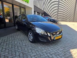 Volvo V-60 1.6 T4 16V Combi/o  Benzine 1.596cc 132kW (179pk) FWD 2010-09/2015-12 (FW48) B4164T picture 7