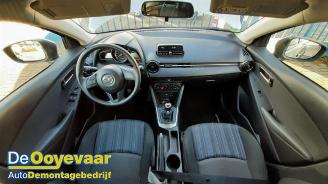 Mazda 2 2 (DJ/DL), Hatchback, 2014 1.5 SkyActiv-G 75 picture 2