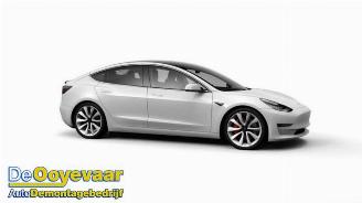 damaged passenger cars Tesla Model 3 Model 3, Sedan, 2017 EV AWD 2019/11