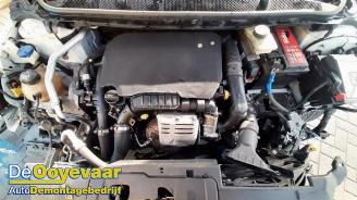 Peugeot 308 308 (L3/L8/LB/LH/LP), Hatchback 5-drs, 2013 / 2021 1.2 12V e-THP PureTech 110 picture 3