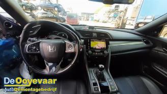 Honda Civic Civic (FK6/7/8/9), Hatchback, 2017 1.0i VTEC Turbo 12V picture 2