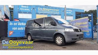 Salvage car Volkswagen Transporter Transporter T5, Van, 2003 / 2015 2.5 TDi 2005/6