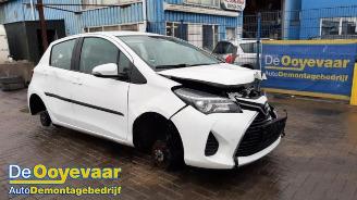 Toyota Yaris Yaris III (P13), Hatchback, 2010 / 2020 1.0 12V VVT-i picture 6