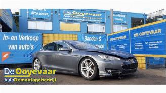 Vaurioauto  passenger cars Tesla Model S Model S, Liftback, 2012 85 2014/3