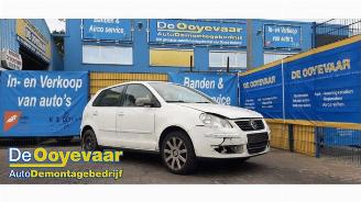 Salvage car Volkswagen Polo Polo IV (9N1/2/3), Hatchback, 2001 / 2012 1.4 16V 2008/6